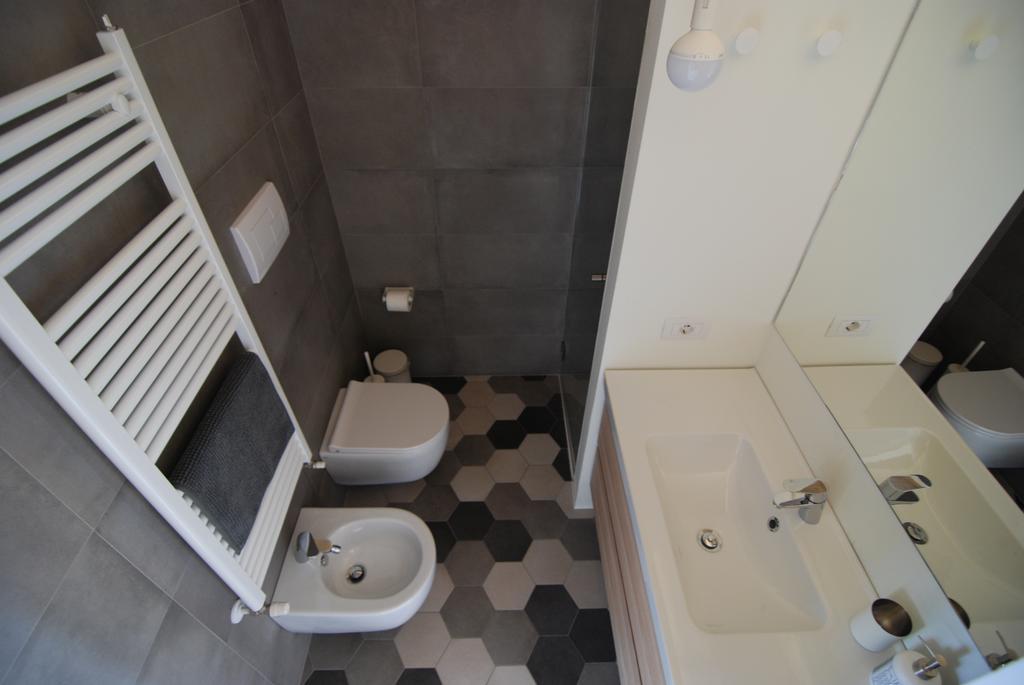 La Casa Della Zia Hotel Сарнико Екстериор снимка