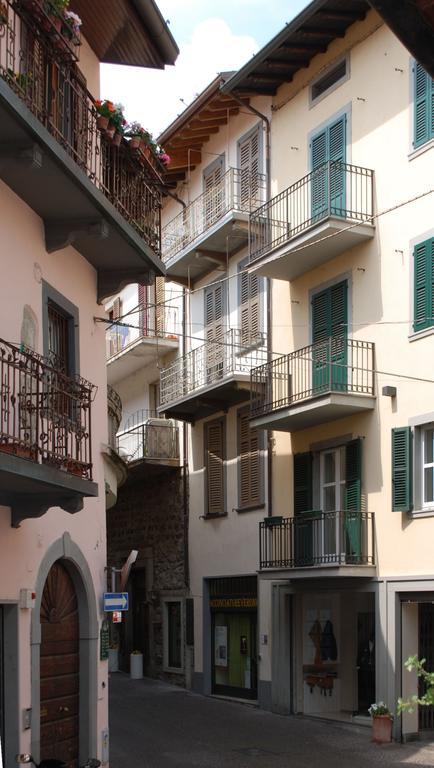 La Casa Della Zia Hotel Сарнико Екстериор снимка